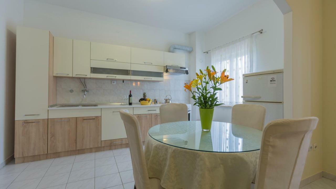 Apartment "Andrea" Split Kültér fotó